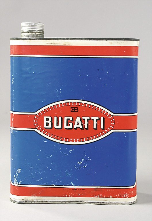BUGATTI oil can (reproduction from the '70s), (22: BUGATTI oil can (reproduction from the '70s), (22 by 15 by 5 cm) German: BUGATTI Öldose (Repro der 70er Jahre), (22 x 15 x 5 cm)