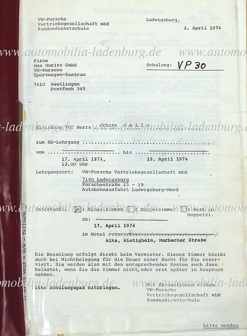 PORSCHE 1974, wine-red Porsche folder "Team Max Moritz Racing", inside with internal pages, awards,: PORSCHE 1974, wine-red Porsche folder "Team Max Moritz Racing", inside with internal pages, awards, lubrication camshaft case, crankshaft, connecting rods, piston for Porsche 911 depth/E/S, gear unit 