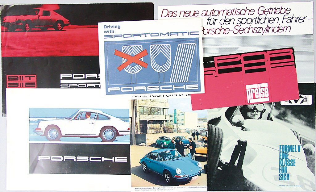 mixed lot of 7 pieces, 1x Italian sales catalog,: mixed lot of 7 pieces, 1x Italian sales catalog, Porsche 911 TS Sportomatic and 912 (W218i), 1967; 1x folder, in 2 languages (D/GB), 1970, "Hier wartet ihr Wagen auf Sie", 4 pages; 1x "Formel V eine K