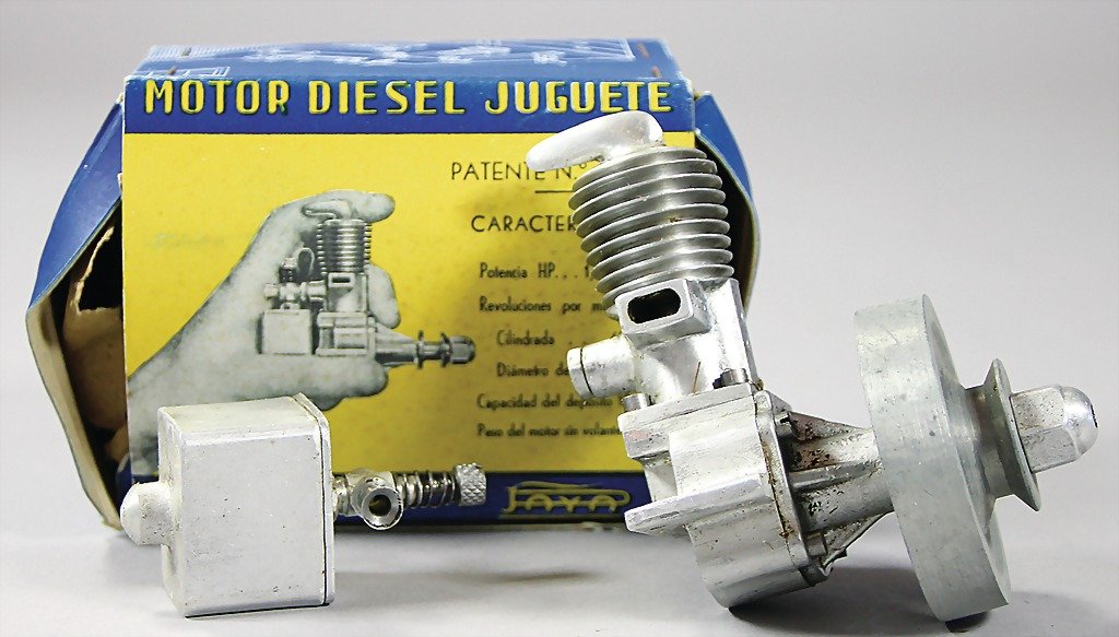 JAYA, diesel engine for model vehicles, '40s/'50s: JAYA, diesel engine for model vehicles, '40s/'50s, boxed as new with operating instructions German Description JAYA Dieselmotor für Modellfahrzeuge, 40er/50er Jahre, originalverpackt mit Betriebsanle