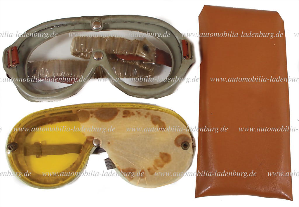 ESTATE OF HERBERT LINGE / PORSCHE 50s/60s, driver's glasses Herbert Linge plus 3 replacement visors (1 of 1)