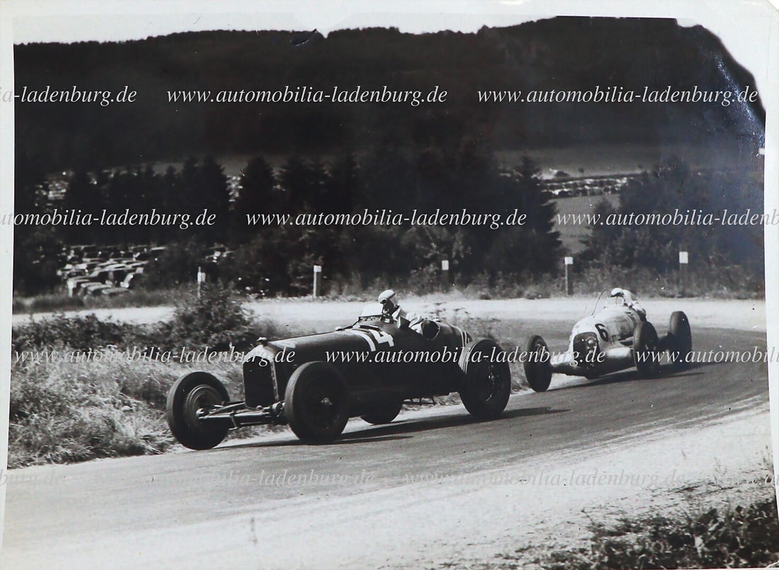 SCUDERIA FERRARI 1935, original b/w photo GP Belgium 1935, Louis Chiron on Alfa Romeo P3 (Scuderia (1 of 2)