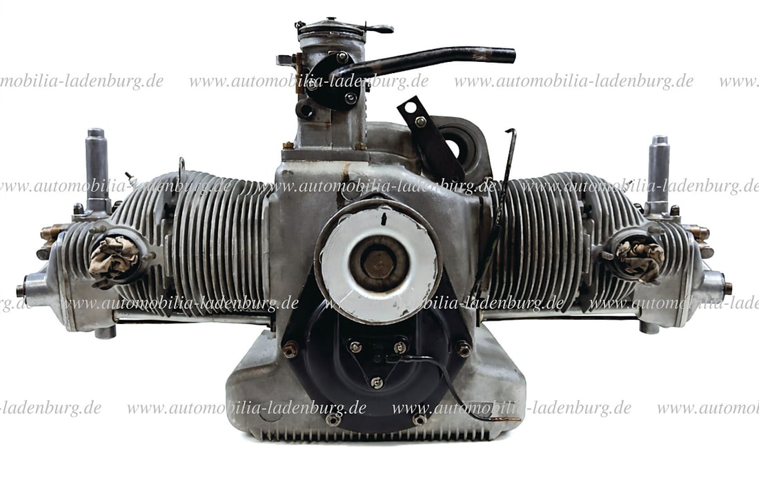 PANHARD Boxer engine for Panhard Dyna 1965, rebuilt, engine turns, (engine no. 48945 / 1747) (1 of 6)