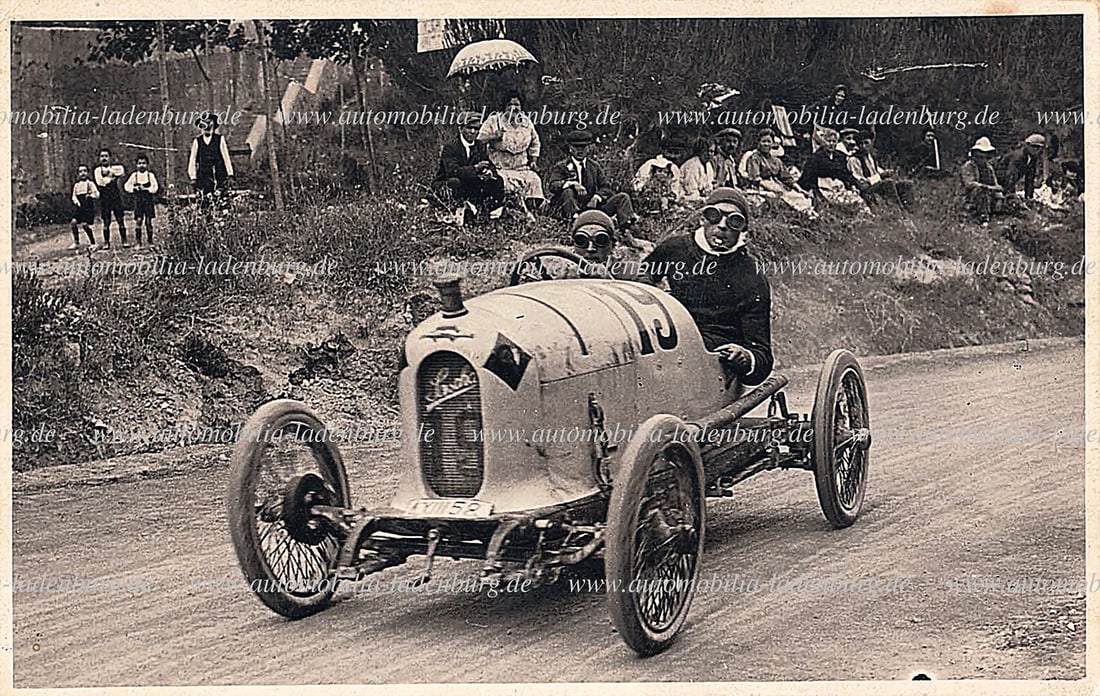 AUSTRO DAIMLER signed original b/w photo postcard, Count Sascha Kolowrat, addressed with dedication (1 of 2)