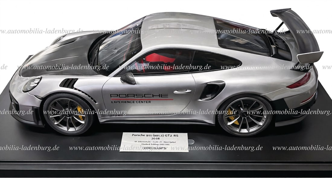 PORSCHE Beautiful handcrafted model Porsche 911 GT2 RS, scale 1:8, limited special model, incl. (1 of 4)