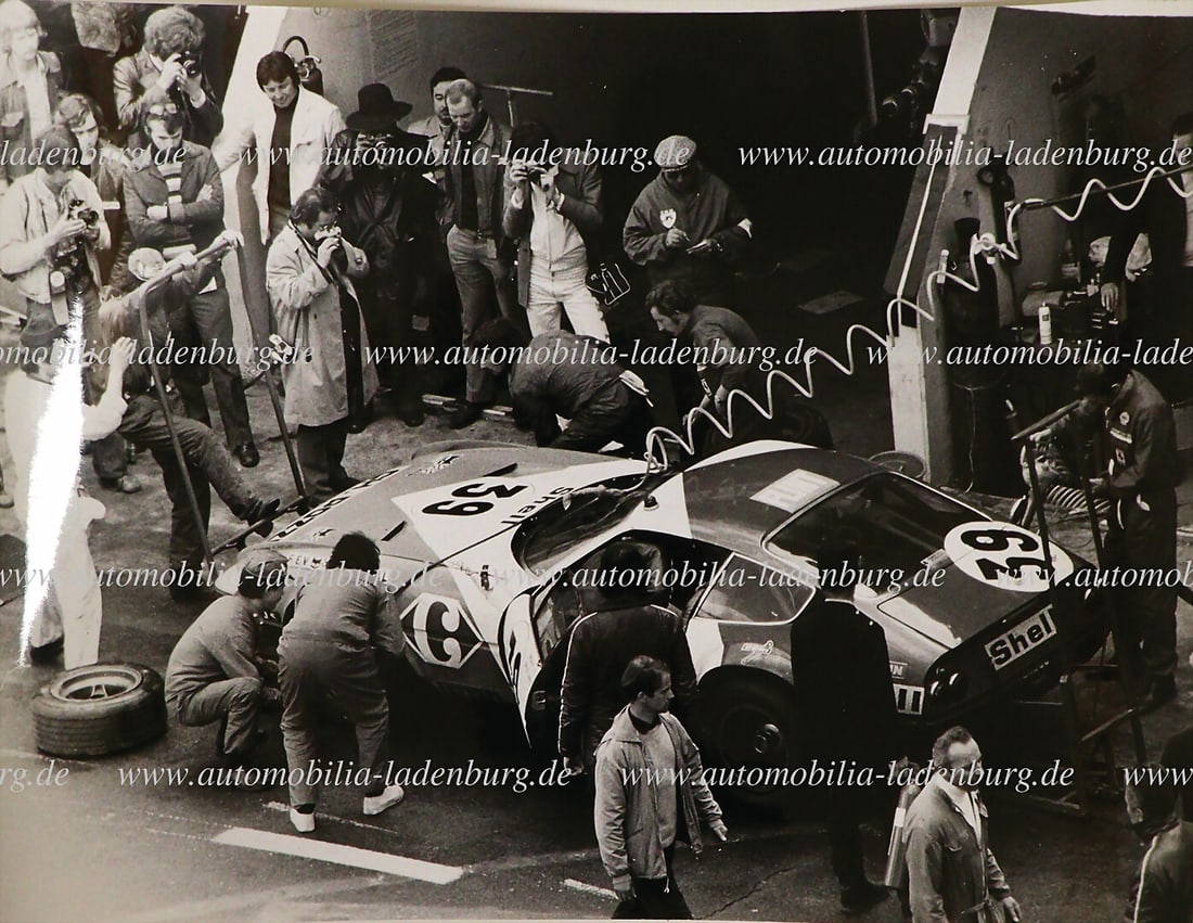 FERRARI Original b/w photo Ferrari 365GTB/4 "Daytona" (#14407), by Andruet / Ballot-Lena, Le Mans: FERRARI Original b/w photo Ferrari 365GTB/4 "Daytona" (#14407), by Andruet / Ballot-Lena, Le Mans 1967, 18x24cm German Description FERRARI Original s/w Aufnahme Ferrari 365GTB/4 "Daytona" (#14407), vo