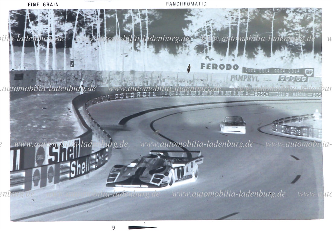 FERRARI original b/w negative (6x8cm), the Ferrari 512 S "F" (Filipinetti Special) by Parkes / (1 of 1)