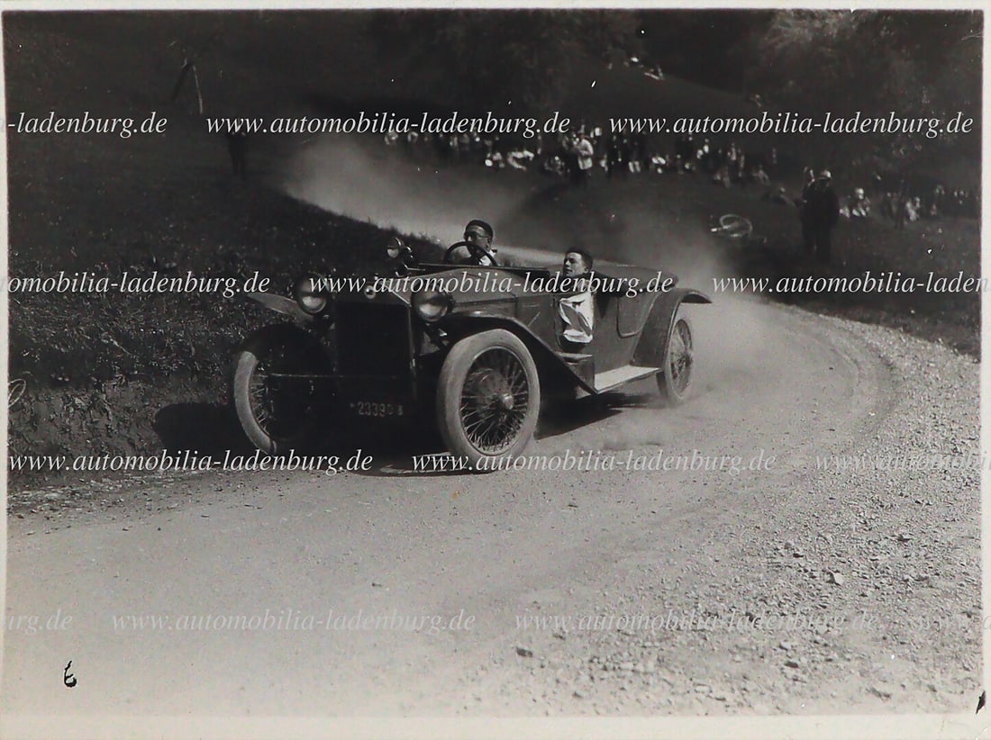 LANCIA 1928/1929, original b/w photo, Klein on Lancia Lambda, Eigental race, 13x18cm German (1 of 2)