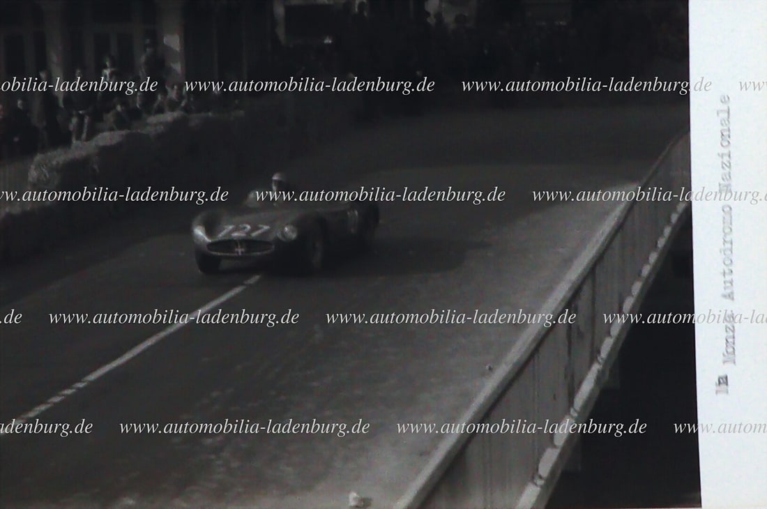MASERATI original b/w photo, Maserati 300S, starting number 727, 13x18cm German Description (1 of 2)