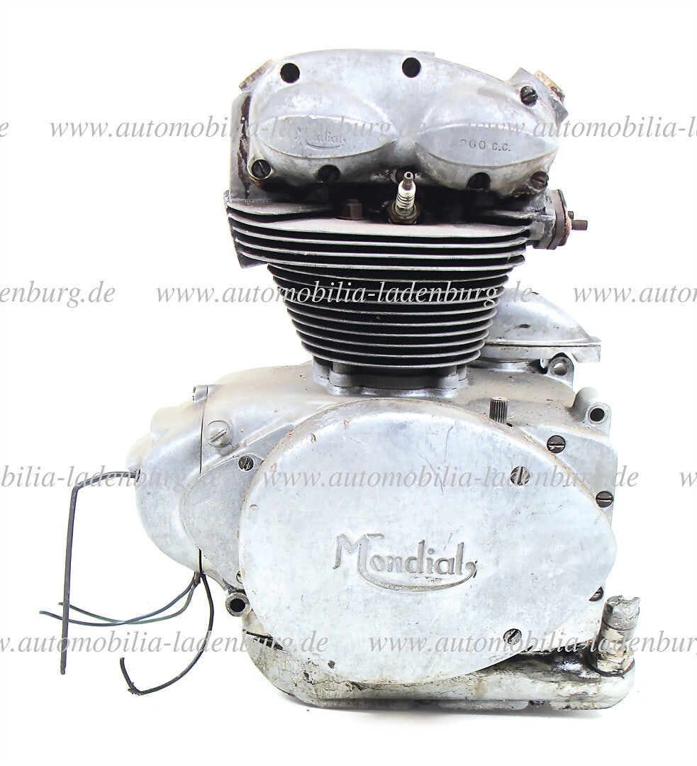 MONDIAL 50s Mondial 200 ccm engine, engine number (1608), unrestored original condition, restoration (1 of 4)