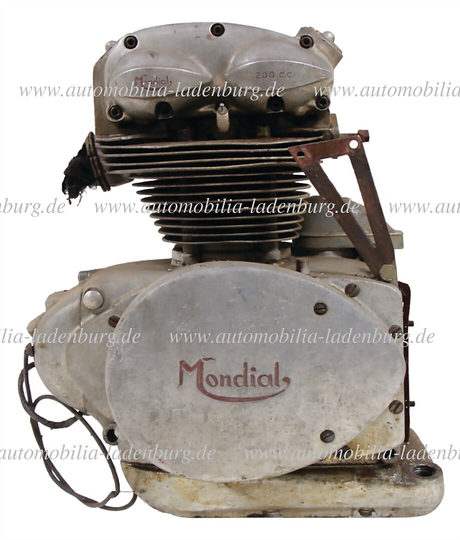 MONDIAL 50's Mondial 200 ccm. Engine, red lettering, engine number (4243), unrestored original (1 of 4)