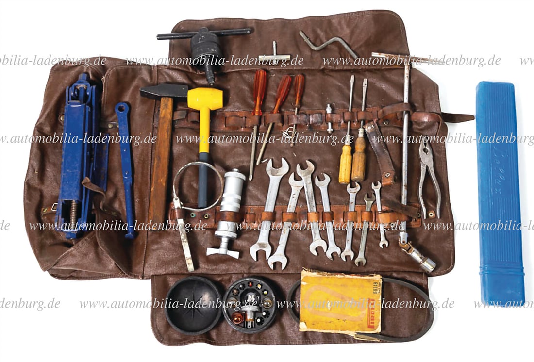 FERRARI 1966-1968, complete tool bag for Ferrari 275 GTB/4 German Description FERRARI 1966-1968, (1 of 10)
