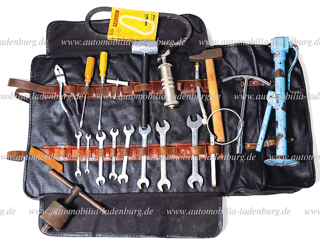 FERRARI 1960-1964, complete tool bag Ferrari 250 GTE / Lusso / SWB, lead hammer (repro), good (1 of 10)