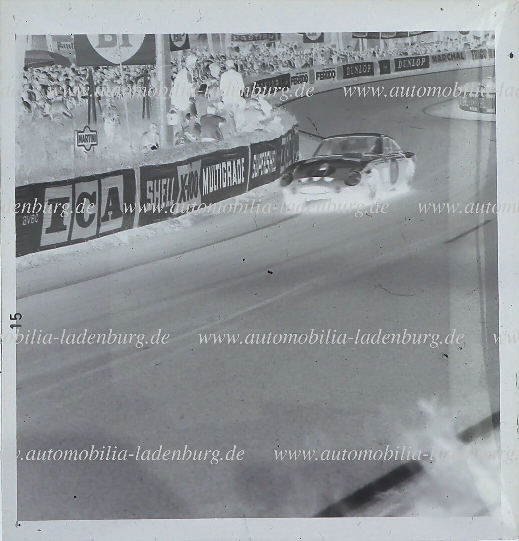 FERRARI Le Mans 1963, original b/w negative of the Ferrari 330 LMB (#4453SA) by Gurney / Hall (1 of 1)