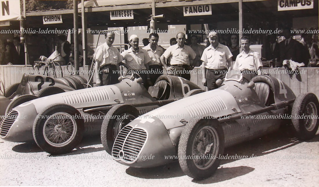 MASERATI Original b/w photo pit lane GP Pau 1949, Benedicto Campos / Juan Manuel Fangio, in front: MASERATI Original b/w photo pit lane GP Pau 1949, Benedicto Campos / Juan Manuel Fangio, in front the Maserati 4CLT racing cars, 13,5x23cm, stamped "M.L.Rosenthal" German Description MASERATI Original
