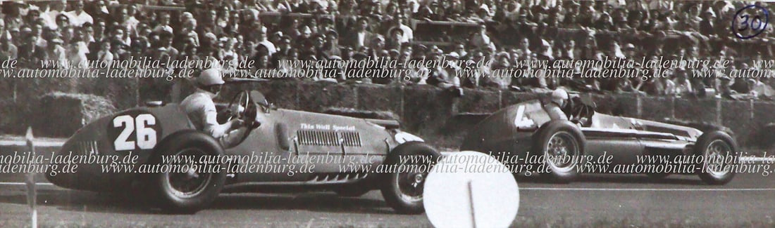 Grand Prix France original b/w photo Grand Prix France 1951, Juan Manuel Fangio (4) on Alfa Romeo: Grand Prix France original b/w photo Grand Prix France 1951, Juan Manuel Fangio (4) on Alfa Romeo 159 (SA Alfa Romeo) in front of Reg Parnell (26) on Ferrari 375 TW (GA Vandervell), 17x5 cm German Des