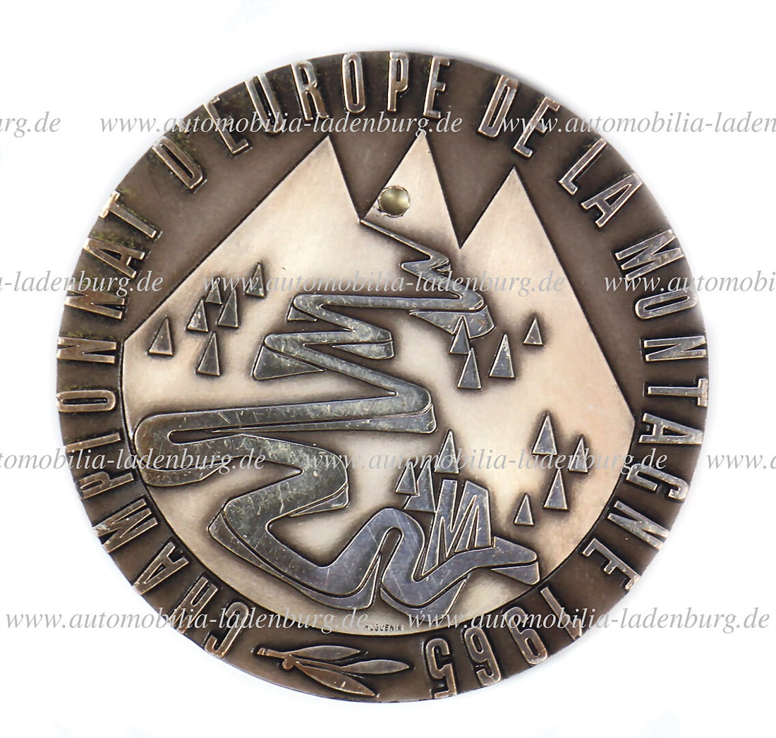 HANS HERRMANN Participant badge (silver 925) of the FIA "Championnat d'Europe de la Montagne 1965",: HANS HERRMANN Participant badge (silver 925) of the FIA "Championnat d'Europe de la Montagne 1965", diameter 7cm, weight 154g, Hans Herrmann took 3rd place in the overall standings on Abarth 2000 Germ