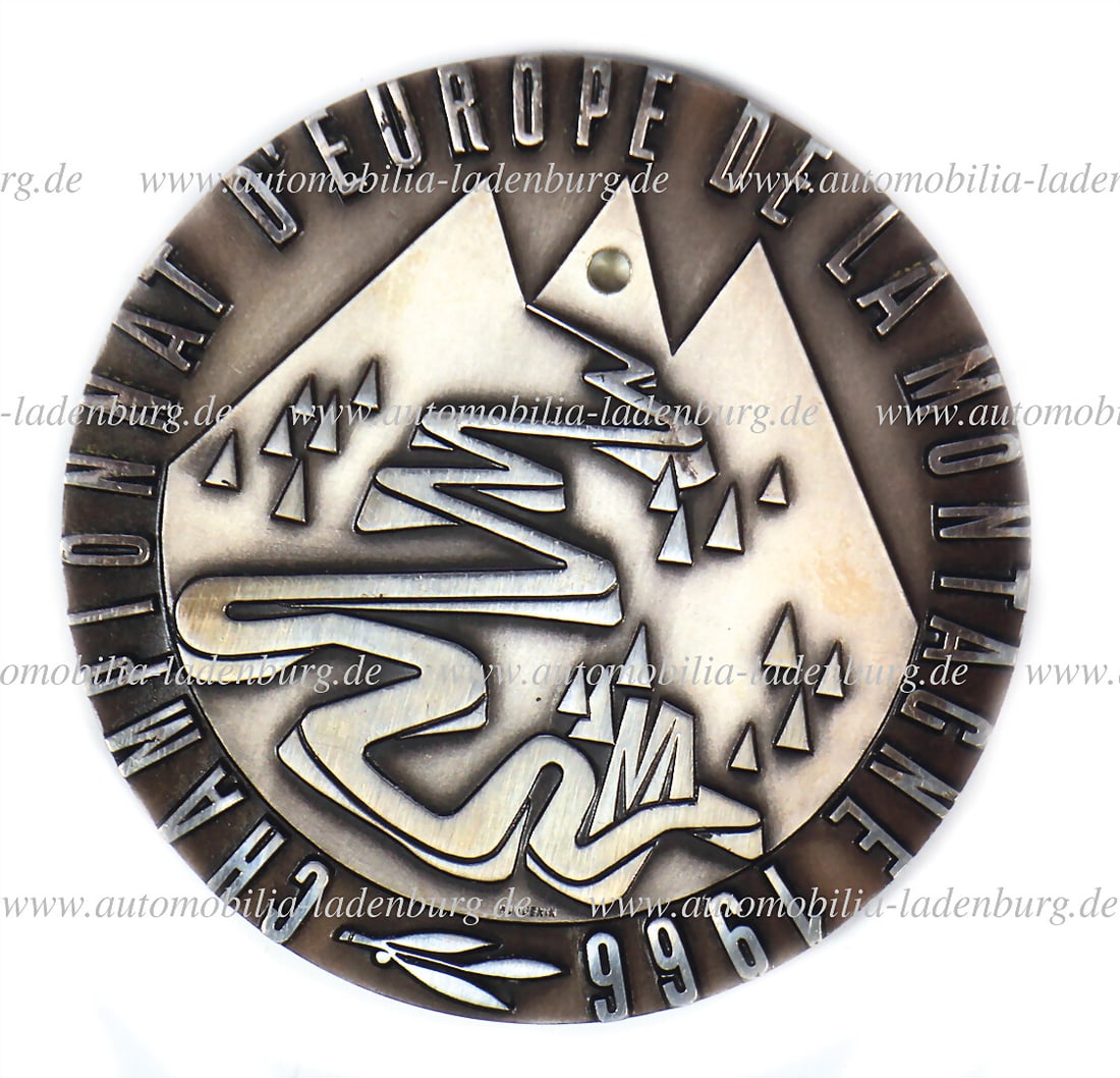 HANS HERRMANN Participant badge (silver 925) of the FIA "Championnat d'Europe de la Montagne 1966",: HANS HERRMANN Participant badge (silver 925) of the FIA "Championnat d'Europe de la Montagne 1966", diameter 7cm, weight 149g, Hans Herrmann took 3rd place in the overall standings on a Porsche 910 Ge