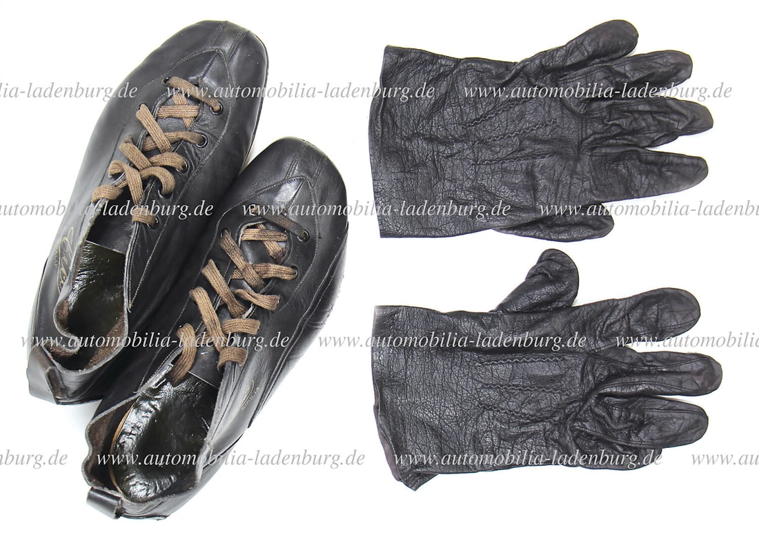 HANS HERRMANN Le Mans 1970, Hans Herrmann's driving shoes "Ciccio" and driving gloves, worn by (1 of 2)