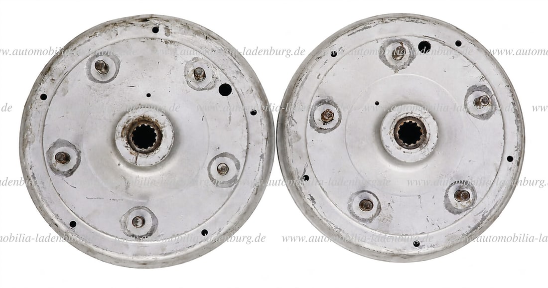 PORSCHE a pair of brake drums for Porsche 356 preA, good used condition German Description (1 of 1)