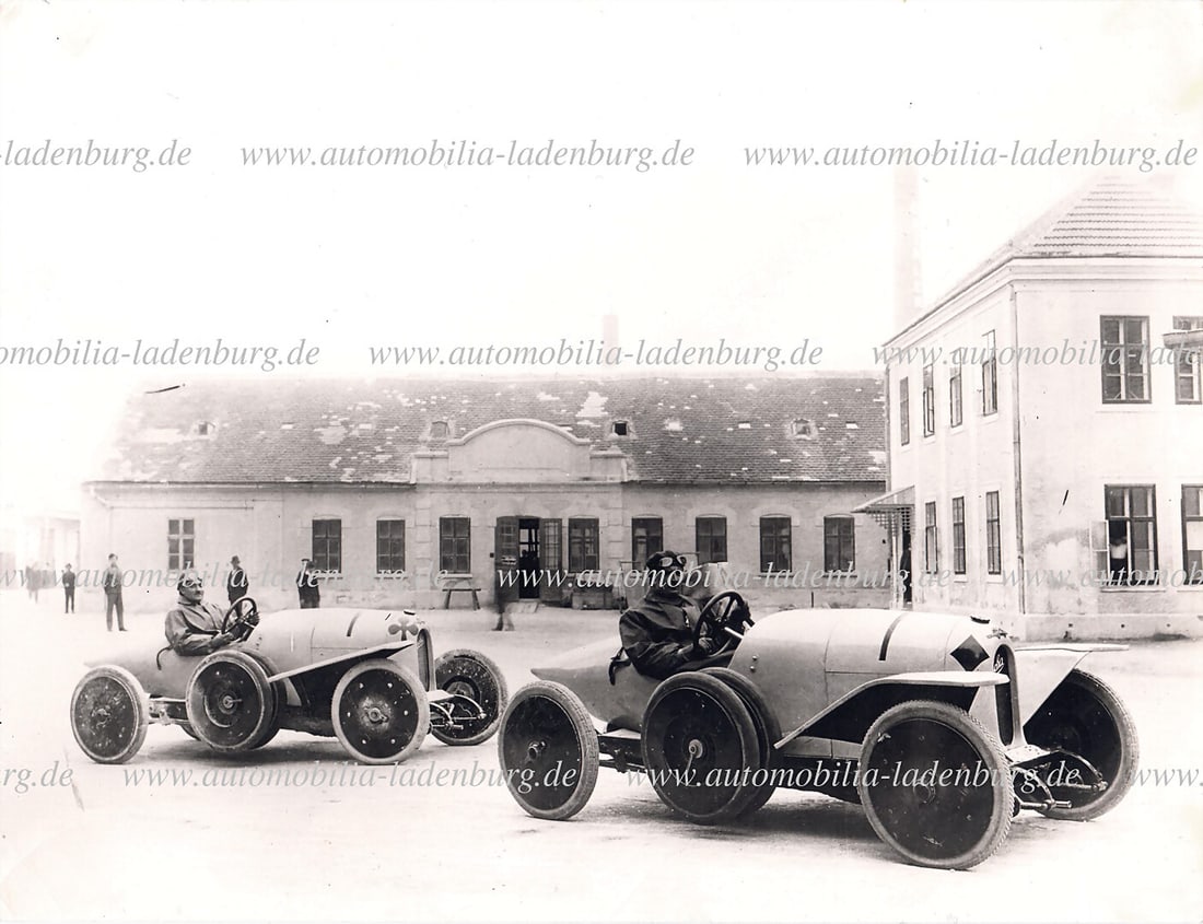 AUSTRO DAIMLER hand-signed original b/w photo (Erich Kirsch), Lambert PÃ¶cher and Alfred (1 of 2)