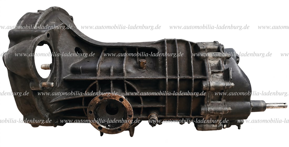 PORSCHE Porsche gearbox for 911 F-model, four-speed, gearbox 911/00, complete, used, visually good (1 of 7)