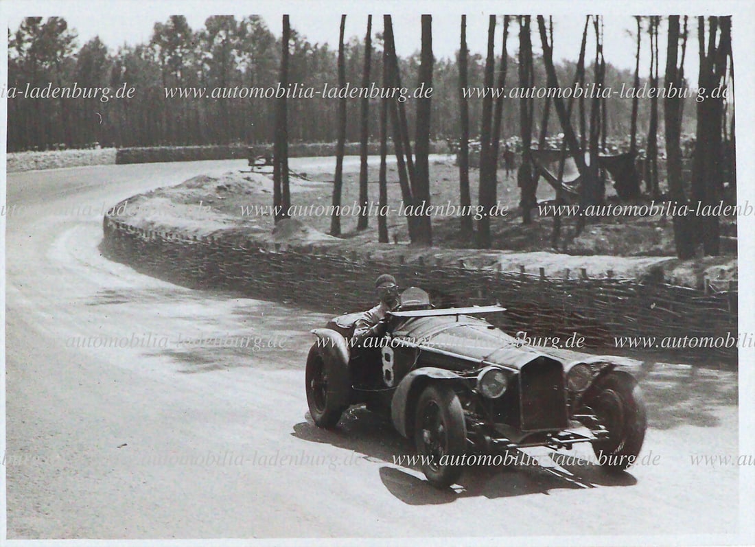 ALFA ROMEO Le Mans 1932, original b/w photograph (Meurisse), Sommer / Chinetti on Alfa Romeo 8C 2300: ALFA ROMEO Le Mans 1932, original b/w photograph (Meurisse), Sommer / Chinetti on Alfa Romeo 8C 2300 LM, 13x18cm German Description ALFA ROMEO Le Mans 1932, original s/w Aufnahme (Meurisse), Sommer / 
