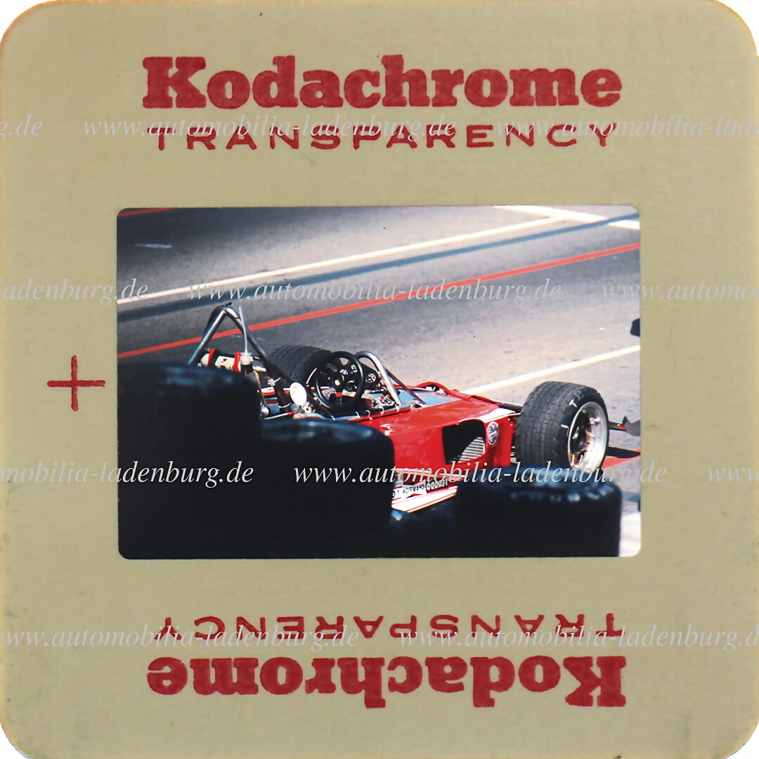 FERRARI Original color slide of the Ferrari 312T before the Grand Prix USA 1976 beautiful shot (1 of 1)