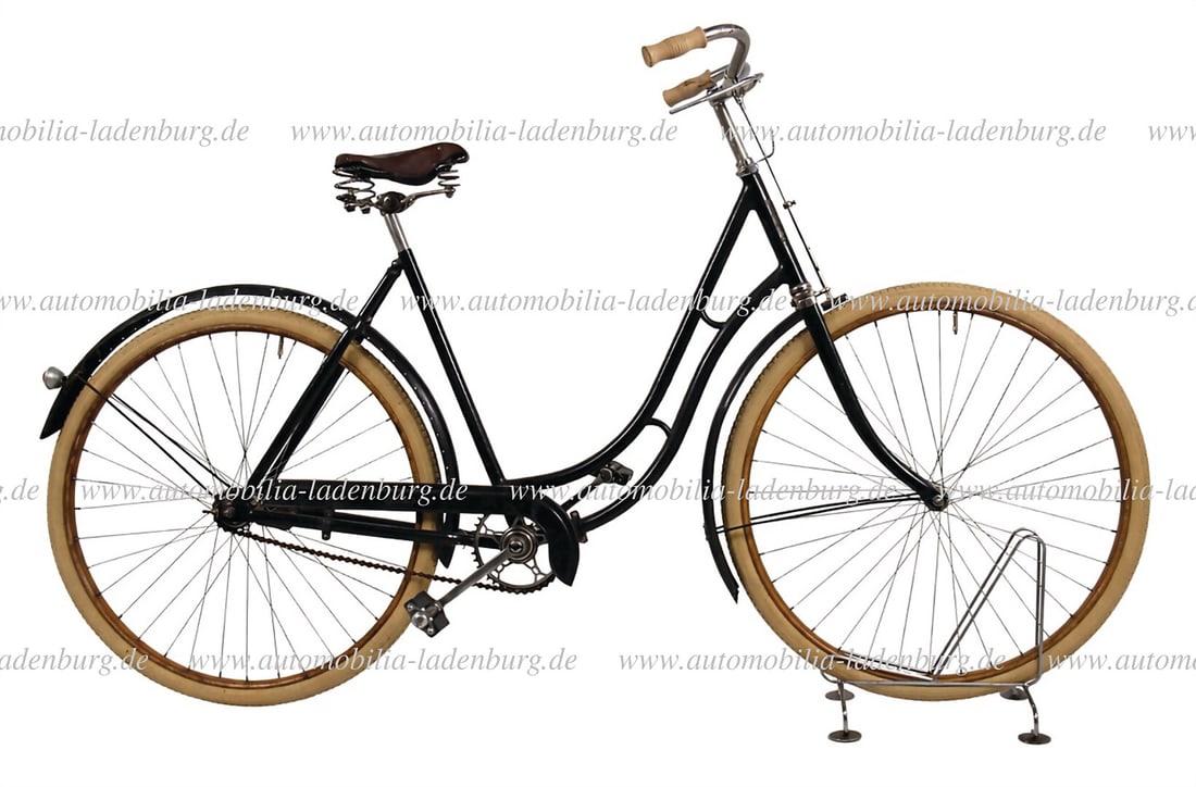OPEL c. 1920s, Opel Blitz ladies' bicycle, early version of a low step-through frame, unrestored (1 of 8)