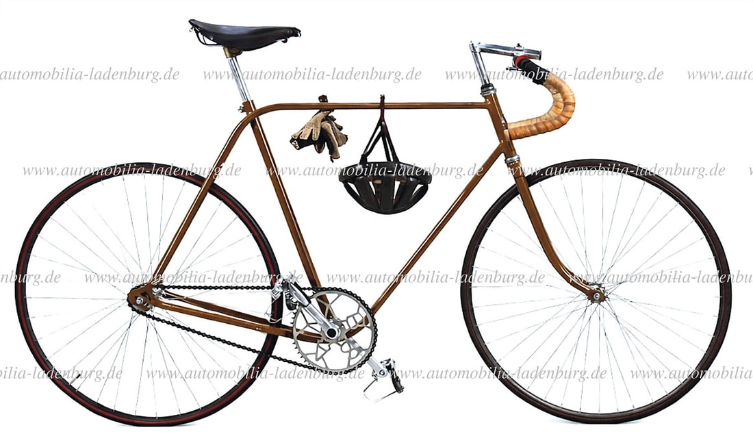 OPEL 1930s, Opel ZR III track bike Doppelstabil, fully restored, rare, incl. contemporary helmet (1 of 10)