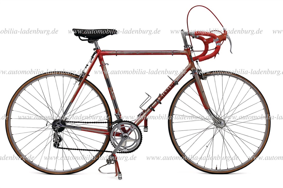 BIANCHI 1961, Bianchi model Specialissima, "Gran Sport" specification, unrestored, frame number: BIANCHI 1961, Bianchi model Specialissima, "Gran Sport" specification, unrestored, frame number "160272", with rare special paint job "Red Metallizzato", Ambrosio handlebars and stem, Universal Mod. 6
