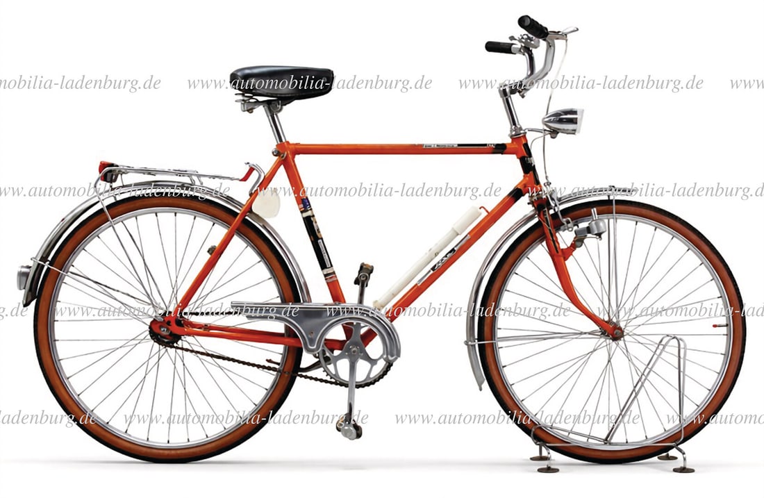 RIXE ca. 1960-1965, RIXE men's touring bike, with Sachs ET hub, Weinmann side-pull brakes, Gusia: RIXE ca. 1960-1965, RIXE men's touring bike, with Sachs ET hub, Weinmann side-pull brakes, Gusia kickstand, dynamo, Wittkop saddle, pump, tire diameter 64cm, handlebar height 90cm, frame height 53cm -