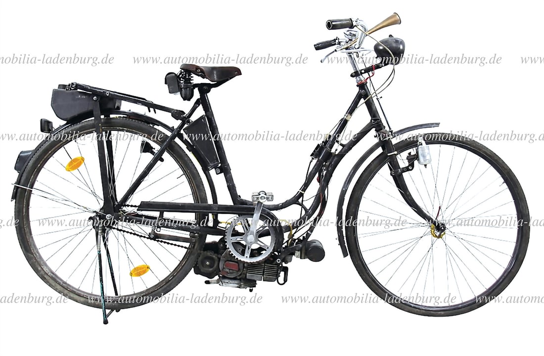 STEPPKE / VEB 1950s, ladies' bicycle (unknown manufacturer), with 38cc Steppke VEB auxiliary engine (1 of 10)