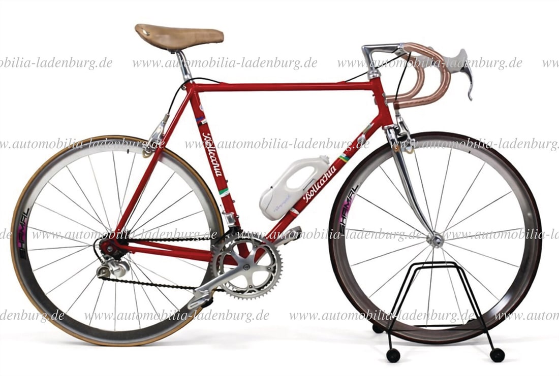 BOTTECCHIA 1984, NOS Bottecchia Columbus SL, with Italian steel frame, Campagnolo C-Record groupset,: BOTTECCHIA 1984, NOS Bottecchia Columbus SL, with Italian steel frame, Campagnolo C-Record groupset, Campagnolo Electa saddle, Cinelli stem 10cm, Cinelli handlebars, Campagnolo C-Record pedals, Campag