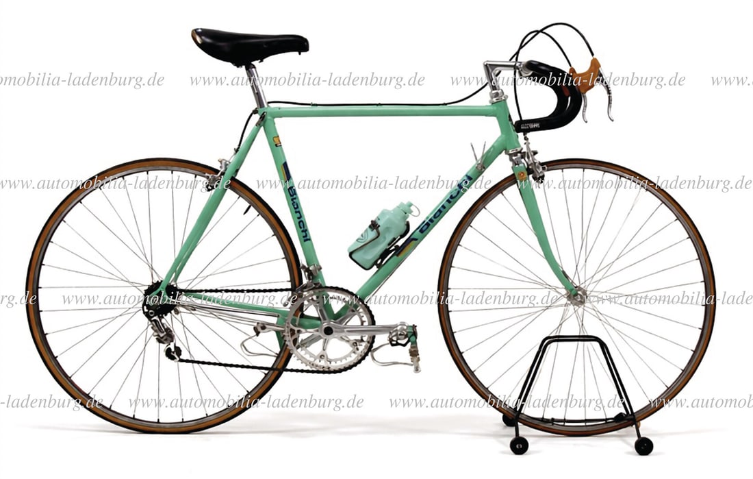 BIANCHI 1983, Bianchi Specialissima, with Italian steel frame, Campagnolo Super Record complete (1 of 10)