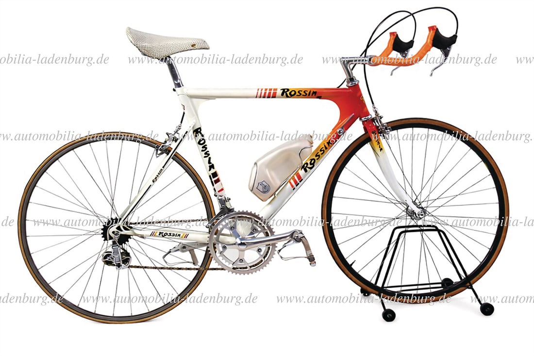 ROSSIN ROSSIN road bike, with Italian steel frame, Campagnolo Victory groupset, Cinelli Volare SLX: ROSSIN ROSSIN road bike, with Italian steel frame, Campagnolo Victory groupset, Cinelli Volare SLX saddle, Cinelli stem 8cm, Cinelli handlebars, Campagnolo pedals with Campagnolo pedal hooks, Mavic ri