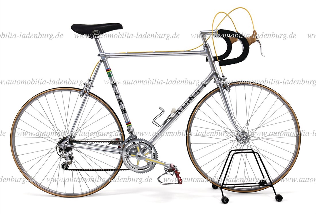ALAN ALAN road bike, with Italian aluminum frame, Campagnolo Nuovo Record complete groupset, Cinelli (1 of 10)