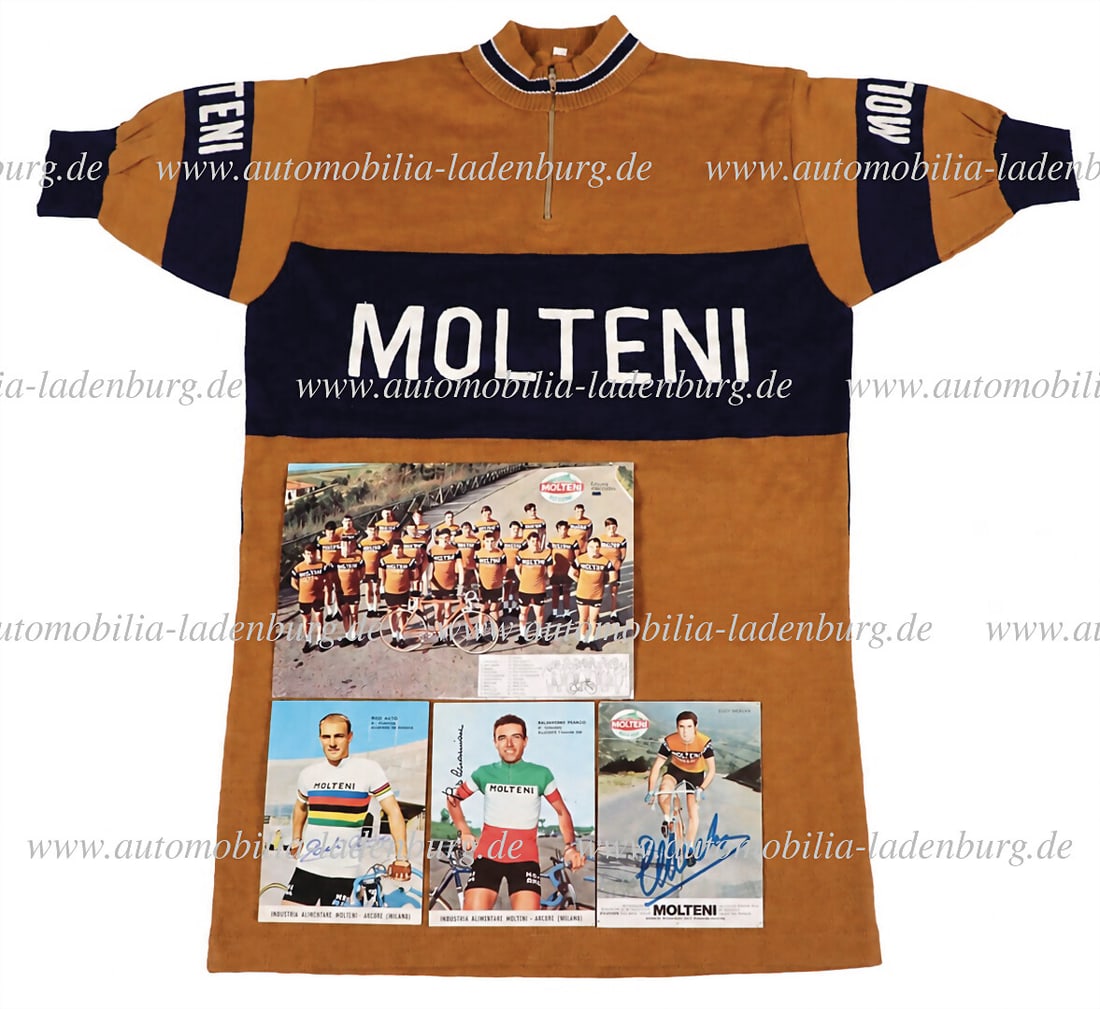 MOLTENI mixed lot of 4 pieces, including original Molteni jersey (manufacturer Colnago), size 3, as: MOLTENI mixed lot of 4 pieces, including original Molteni jersey (manufacturer Colnago), size 3, as well as 3 hand-signed factory postcards Eddie Merckx / Franco Balmamion / Rudy Altig, as well as Mol