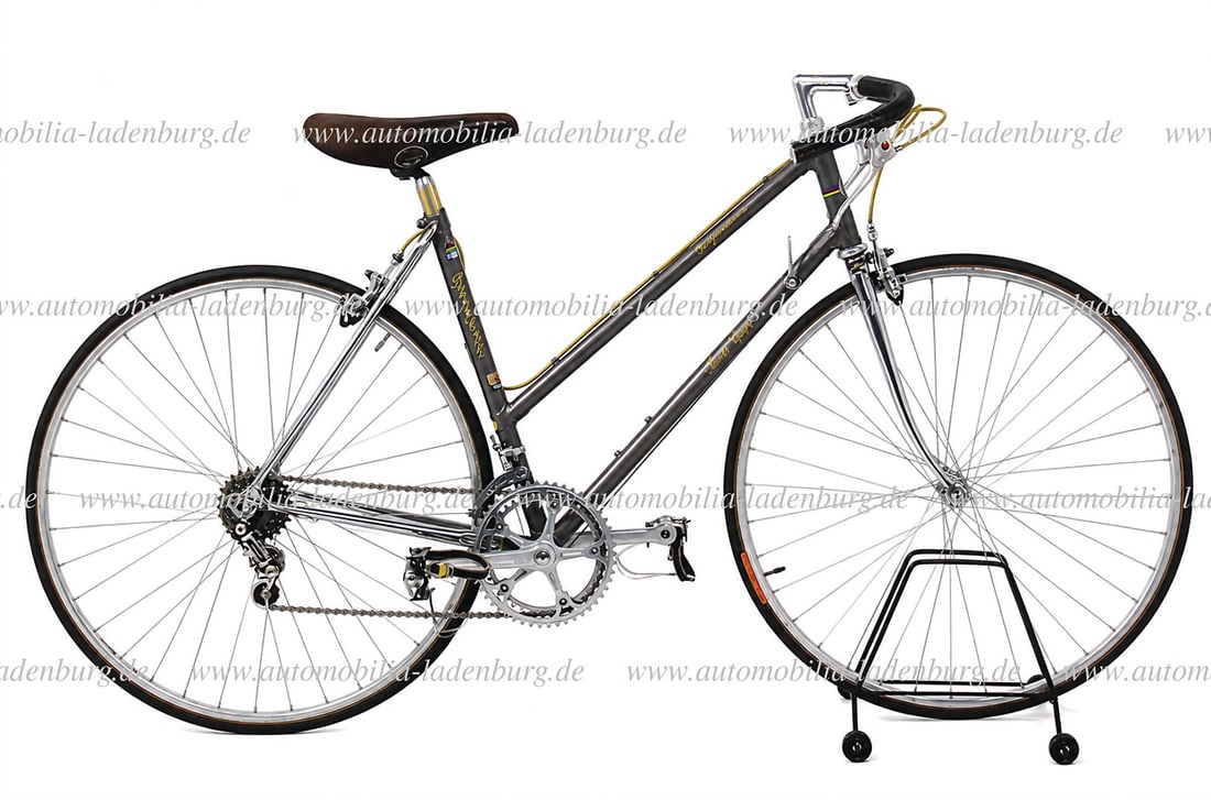 FAUSTO COPPI ca. 1974-1978, Fausto Coppi "Campionissimo", signed by the German racing cyclist Fritz (1 of 10)