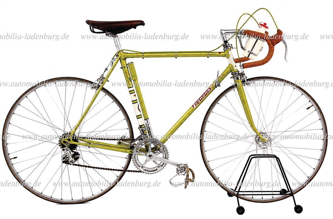 LEGNANO / G. CUNIASSÃ‰ / CIDES BÃ‰ZIERS Series, Campagnolo seat post, Brooks (1 of 8)