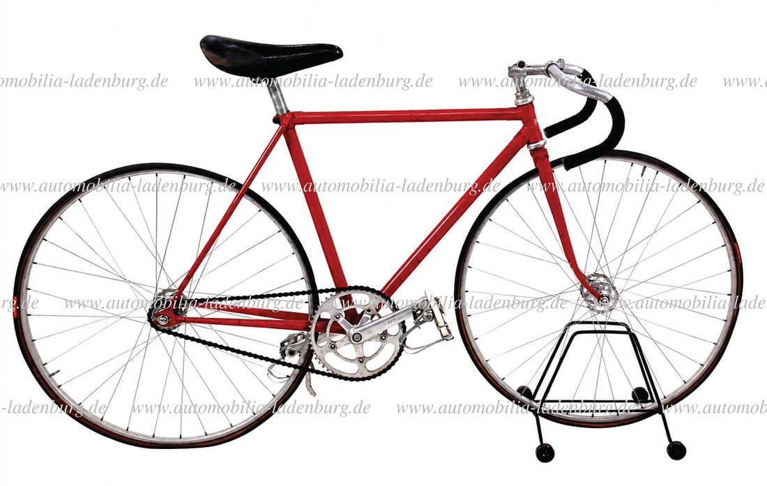 ca. 1970-1980s, Italian racing bike, frame without recognizable manufacturer, with Campagnolo: ca. 1970-1980s, Italian racing bike, frame without recognizable manufacturer, with Campagnolo sticker, Ofmega headset, Zeus crankset, Nisi rims, classic track handlebars, black saddle, frame height ca