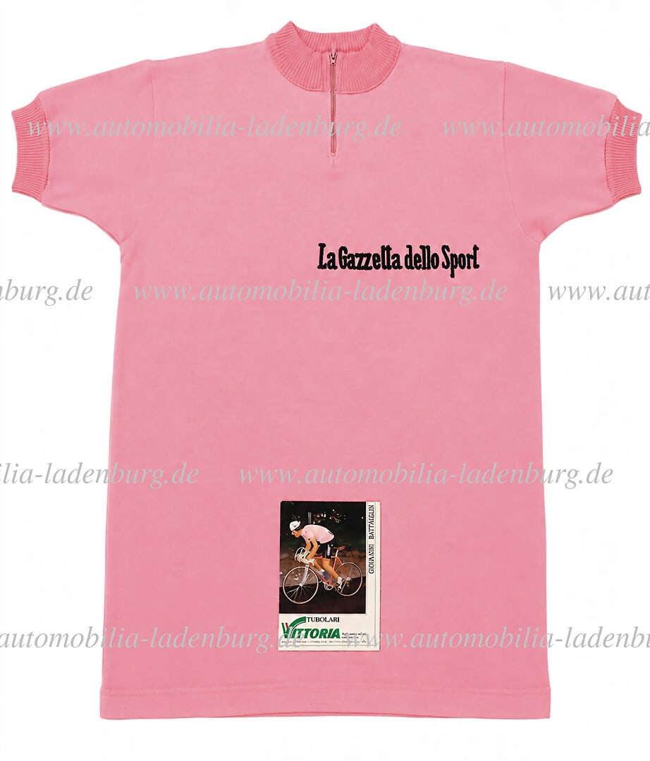 LA GAZZETTA DELLO SPORT Mixed lot of 2 pieces, including original Gazetta dello Sport jersey (1 of 2)