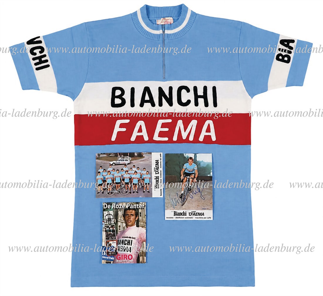 BIANCHI-FAEMA Mixed lot of 3 pieces, including original Bianchi-Faema jersey (manufacturer Regina),: BIANCHI-FAEMA Mixed lot of 3 pieces, including original Bianchi-Faema jersey (manufacturer Regina), size unknown, as well as hand-signed Willi Singer / Johan De Muynck and cycling team postcards, vari