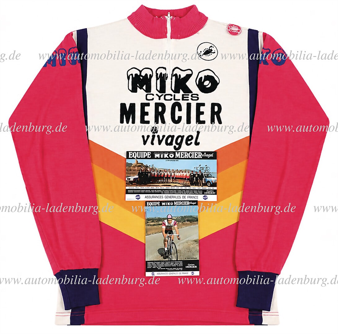 MIKO MERCIER / THEVENARD mixed lot of 3 pieces, including original Miko Mercier jersey (manufacturer: MIKO MERCIER / THEVENARD mixed lot of 3 pieces, including original Miko Mercier jersey (manufacturer Castelli), unknown size, with isolated discolorations on the front and back, as well as a factory p