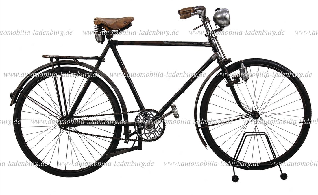 PUCH 1934, Puch Waffenrad, Puch engraving on the frame, frame number "508899", Puch chainring,: PUCH 1934, Puch Waffenrad, Puch engraving on the frame, frame number "508899", Puch chainring, leather saddle, mudguards, pannier rack and contemporary Bosch JC84 U22 front light with dynamo, frame he