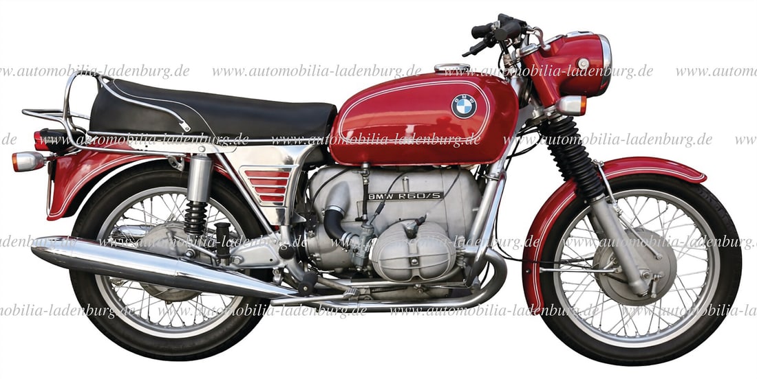 BMW 1973, BMW R60/5, classic German two-cylinder boxer of the /5 series in rare red paintwork, 600 (1 of 5)