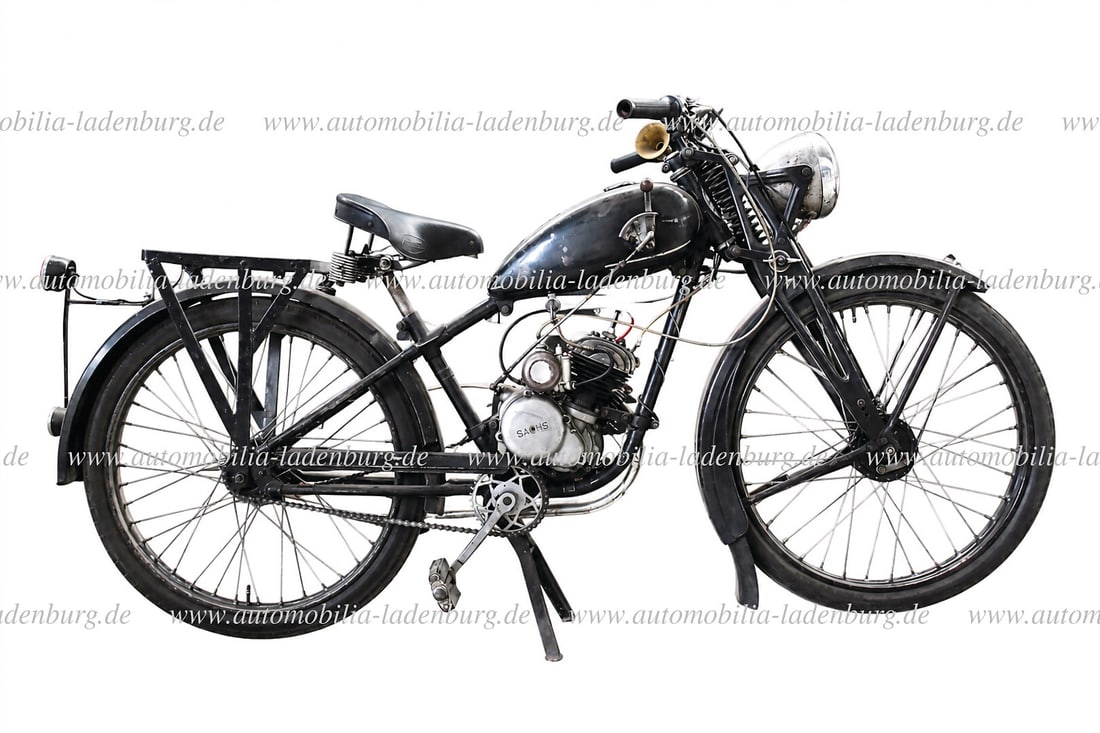 ADLER original "Adler M100 motorcycle", year of manufacture 1939, 97/98-cc Sachs engine, engine no. (1 of 5)