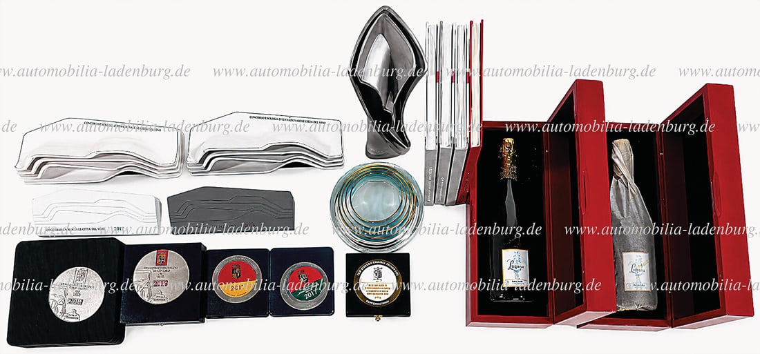 CONCORSO D'ELEGANZA VILLA D'ESTE Mixed lot of 17 pieces, including 6 trophies 2013, 2x 2014, 2017, (1 of 1)