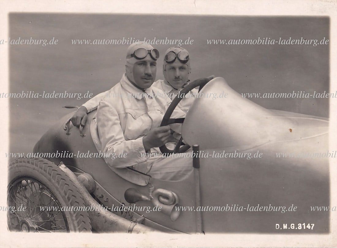 DAIMLER MOTORS COMPANY 1923, original DMG factory photo, Otto Salzer with co-driver August Grupp in: DAIMLER MOTORS COMPANY 1923, original DMG factory photo, Otto Salzer with co-driver August Grupp in a 2 liter Mercedes Indianapolis racing car, 15x20cm German Description DAIMLER MOTOREN GESELLSCHAFT 