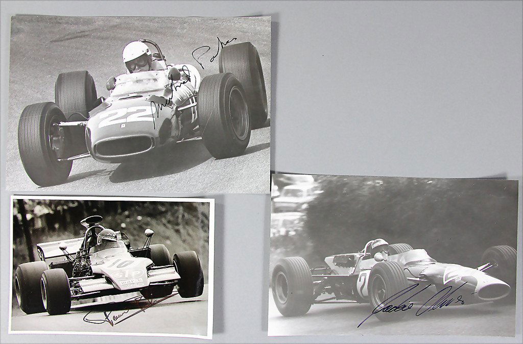 RONNIE PETERSON/MICHAEL PARKES/JACKIE OLIVER 3 original: RONNIE PETERSON/MICHAEL PARKES/JACKIE OLIVER 3 original autographed B/W photos, No. 1: Ronnie Peterson, 12x18cm, No. 2: Michael Parkes, 15.5x23cm, No. 3: Jackie Oliver, 13.5x21.5cm German Description